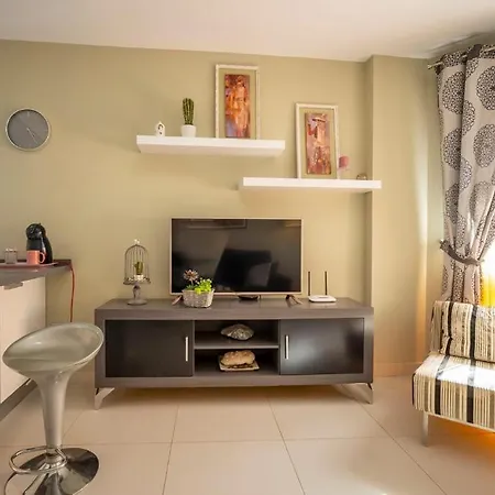 Soleado Alegria Con Piscina شقة